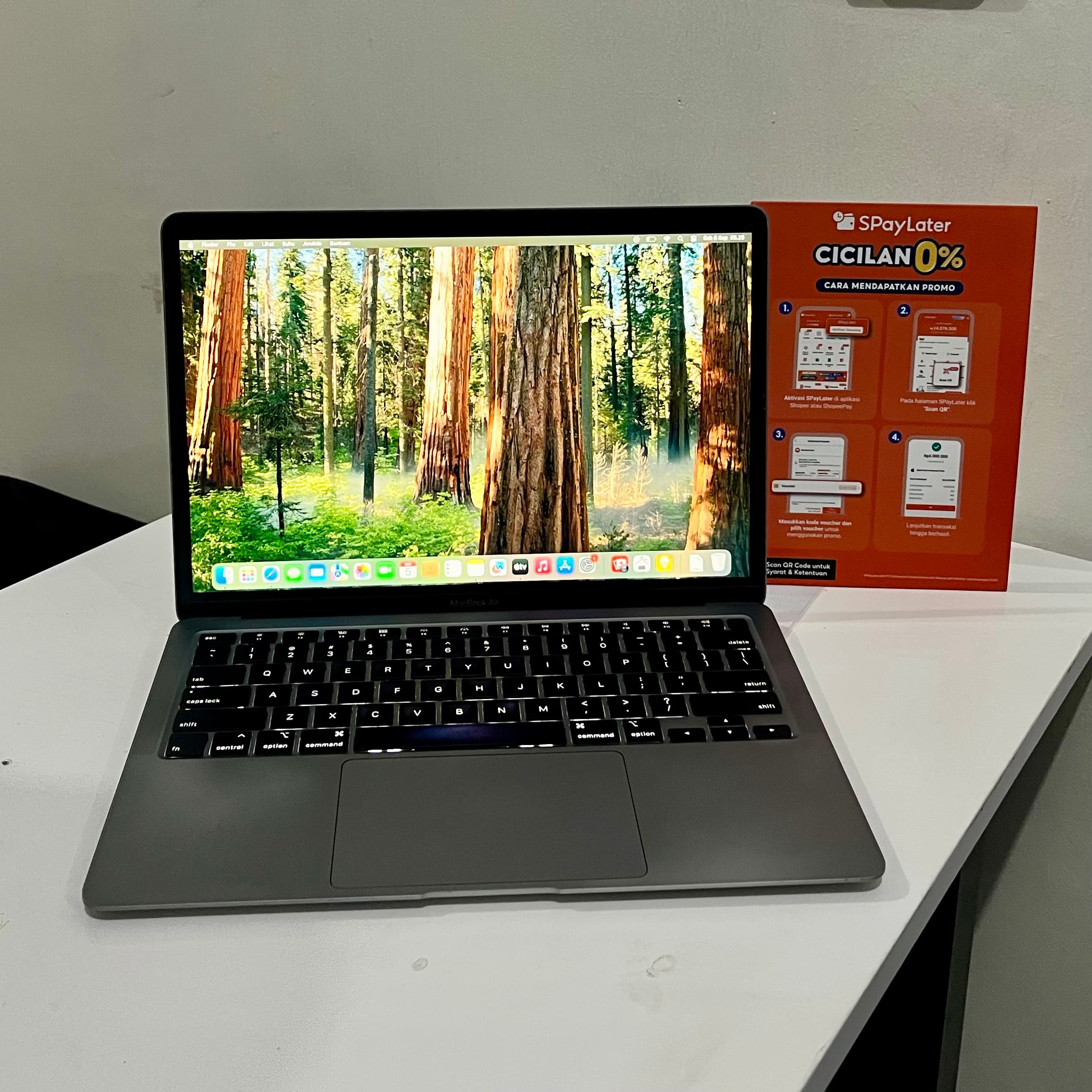 Macbook air 2020 i3 8/256